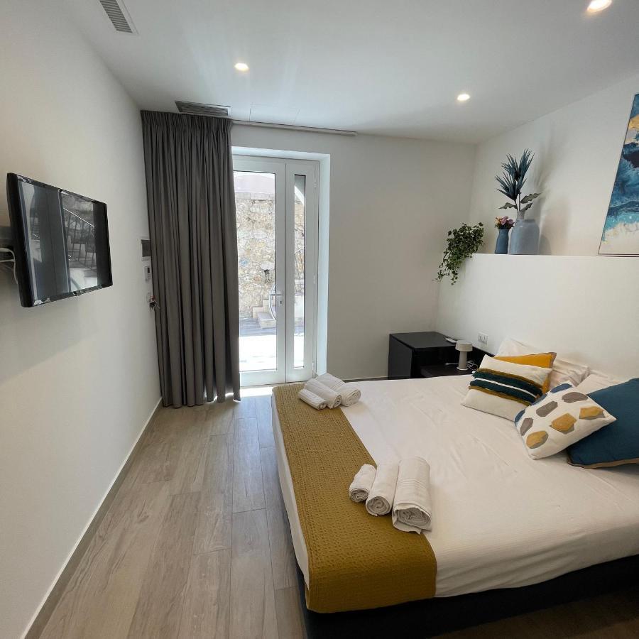 Namuri Luxury Rooms Ταορμίνα Εξωτερικό φωτογραφία
